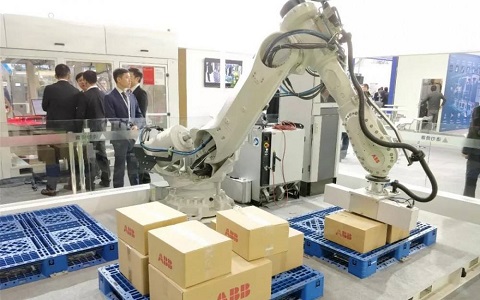 从5G加智能制造，看上下料机器人发展方向